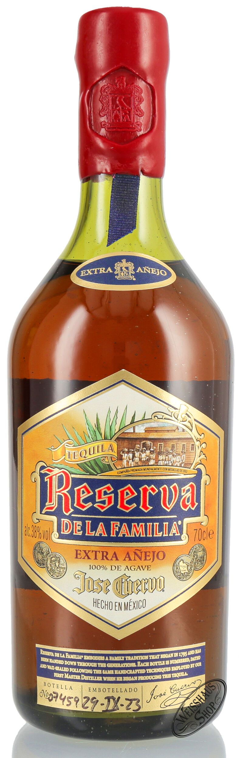 Jose Cuervo Reserva De La Familia Extra Anejo Tequila 38% vol. 0,70l