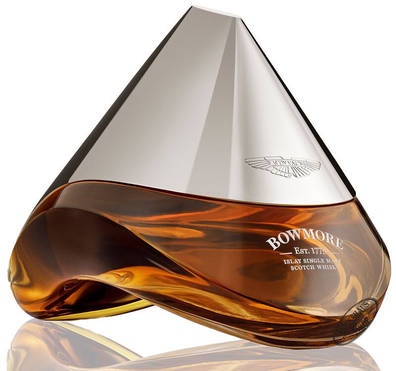 Bowmore 52 YO Aston Martin ARC-52 Whisky 42,3% vol. 0,70l Bowmore 52 YO Aston Martin ARC-52 Whisky 42,3% vol. 0,70l