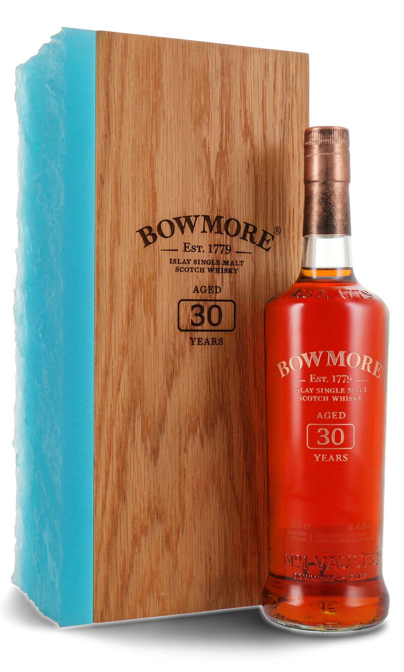 Bowmore 30 YO Islay Whisky 45,9% vol. 0,70l Bowmore 30 YO Islay Whisky 45,9% vol. 0,70l