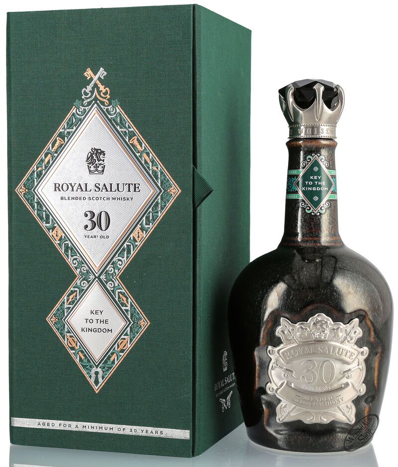 Chivas Regal Royal Salute 30 YO Key to the Kingdom Whisky 40% vol. 0,50l Chivas Regal Royal Salute 30 YO Key to the Kingdom Whisky 40% vol. 0,50l