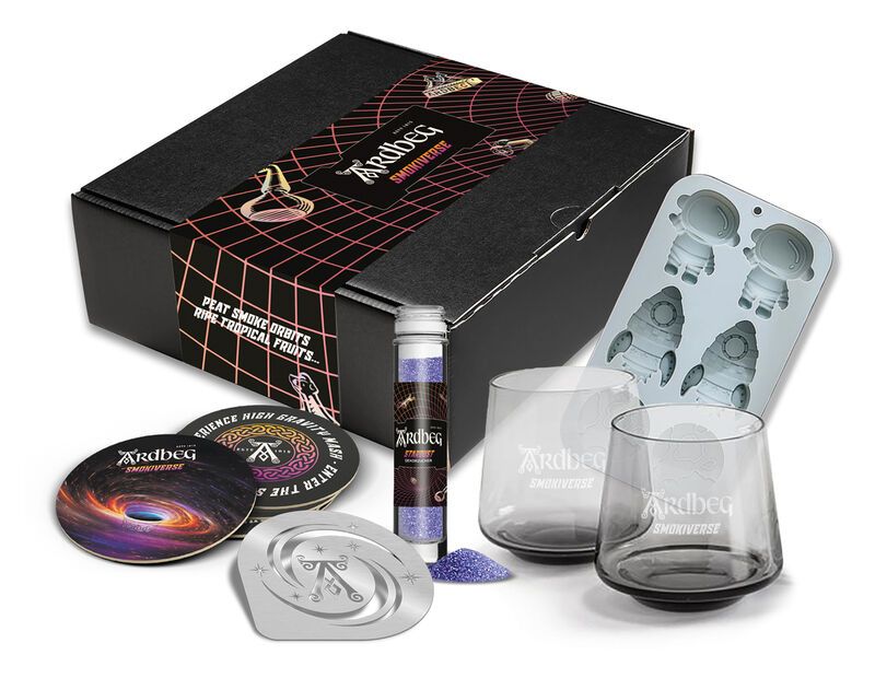 Ardbeg Smokiverse Committee Release Whisky Geschenk-Set 48,3% vol. 0,70l