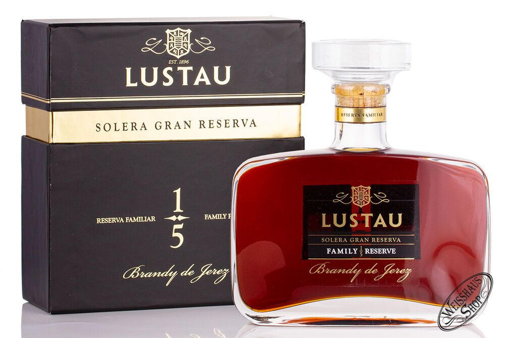 Lustau Solera Gran Reserva Family Reserve 43% vol. 0,50l Lustau Solera Gran Reserva Family Reserve 43% vol. 0,50l