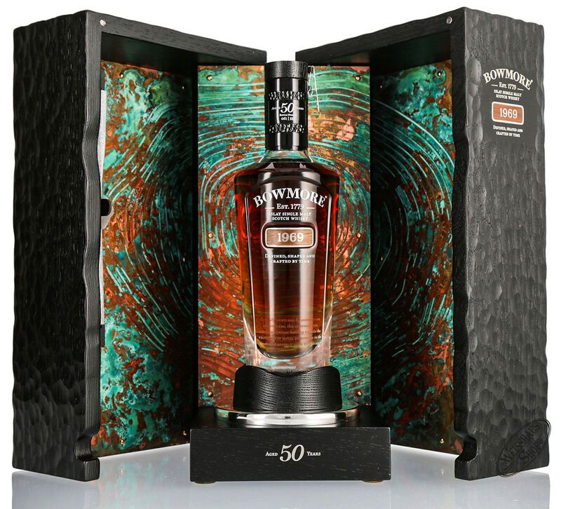 Bowmore 50 YO Vintage 1969 Whisky 46,9% vol. 0,70l Bowmore 50 YO Vintage 1969 Whisky 46,9% vol. 0,70l