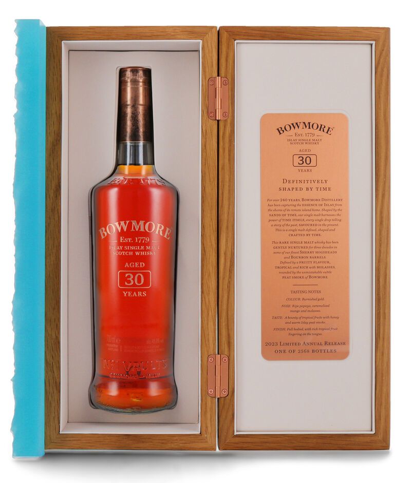 Bowmore 30 YO Islay Whisky 45,9% vol. 0,70l Bowmore 30 YO Islay Whisky 45,9% vol. 0,70l