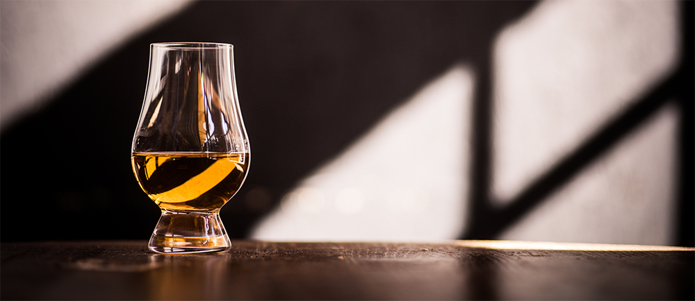 Whisky im Verkostungsglas