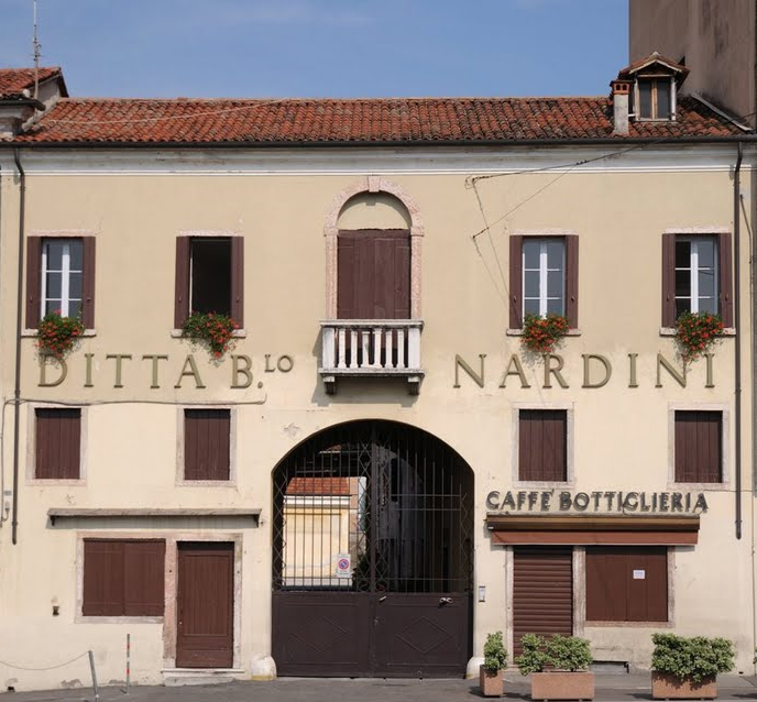 Nardini_Geb-ude_Aussenansicht5ac752e73cef5